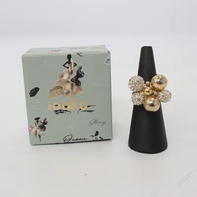 Ring (Guldfärgad, Silverfärgad) från Ioaku by Fanny Ek Okänd metall