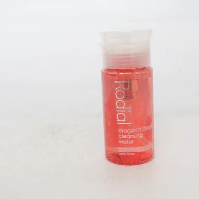 Facial cleanser (Dragon's Blood Cleansing Water) from Rodial