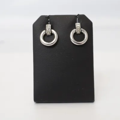 Örhängen (Silverfärgad) Okänd metall