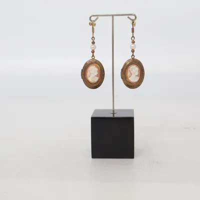 Boucles d'oreilles (Or, Rose) Métal inconnu