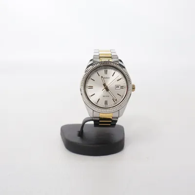 Armbandsur (Silverfärgad, Guldfärgad) från Casio
