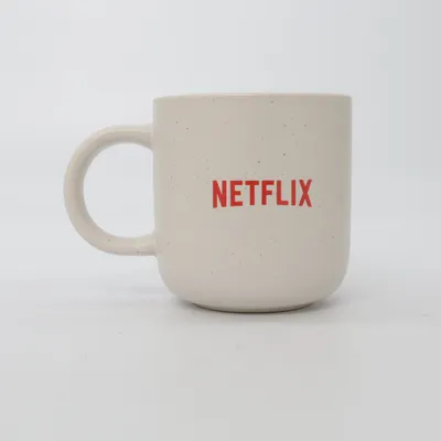Krus (Beige) fra Netflix