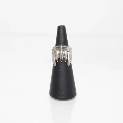 Ring (Silverfärgad) Okänd metall