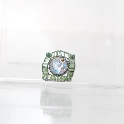 Brosch (Silverfärgad, Grön) från Etsy Okänd metall