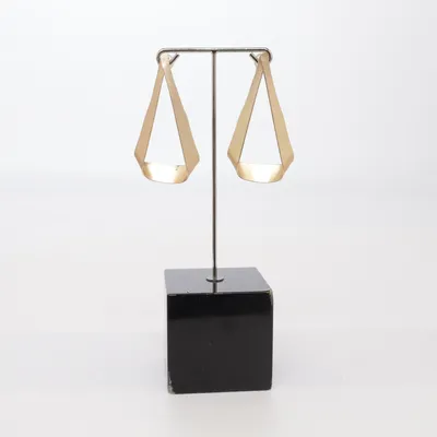 Örhängen (Guldfärgad) Okänd metall