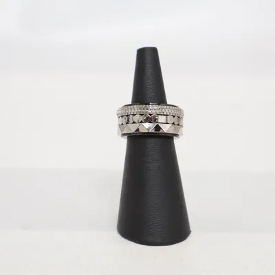 Ring (Svart, Silverfärgad) Okänd metall