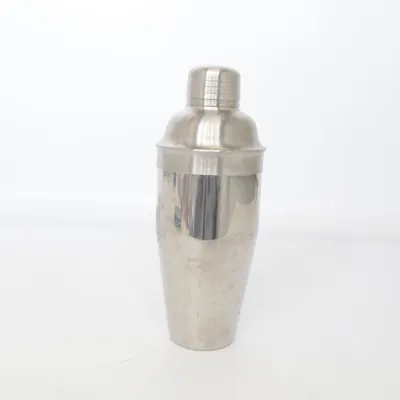 Cocktail shaker (Silver) from Table Top Stories
