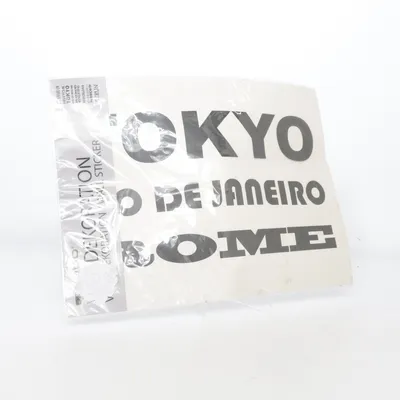 Wall decor (Black) from Cado