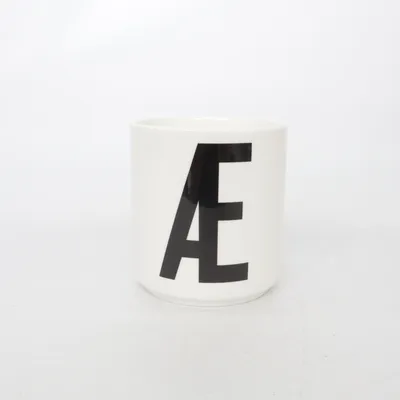 Mok (Typography) van Design Letters