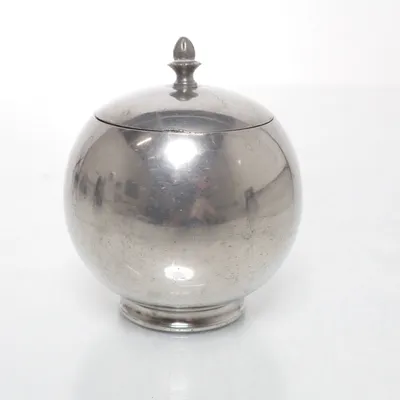 Sockerskål (Silverfärgad) från Svenskt Tenn