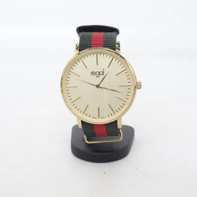 Montre (Noir, Rouge, Or) de Regal
