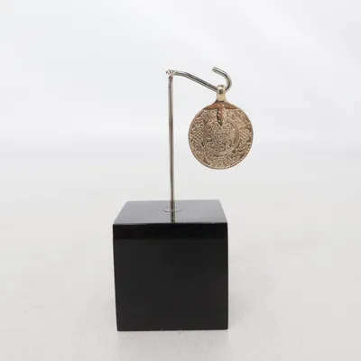 Pendant (Gold) Unknown metal