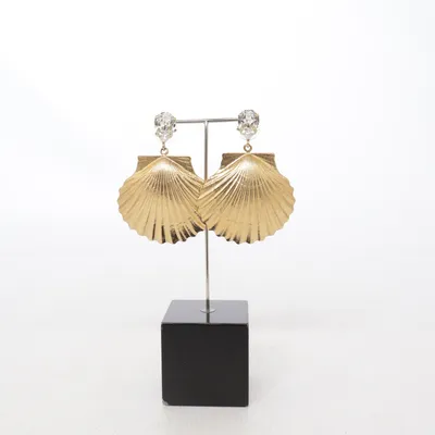 Örhängen (Guldfärgad) från Caroline Svedbom Okänd metall