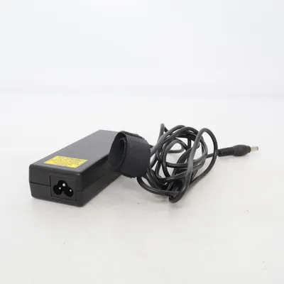 Computeroplader (Pa-1750-09) fra Toshiba