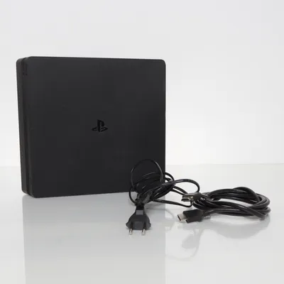 Game console (Black)