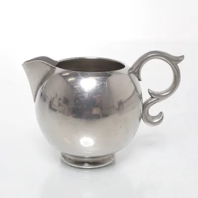 Gräddkanna (Silverfärgad) från Svenskt Tenn