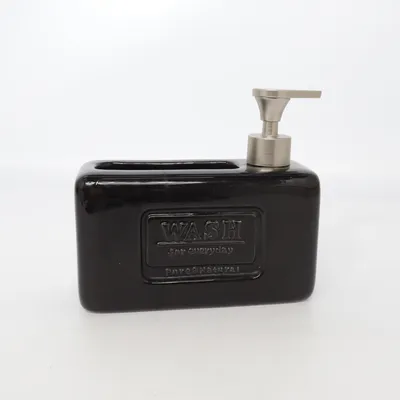 Bathroom fixtures (Black) from Zara Home