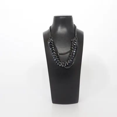 Halsband (Svart) Okänd metall
