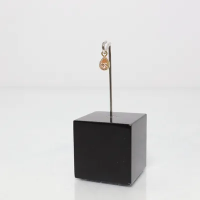 Pendant (Gold) Unknown metal