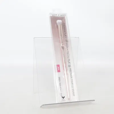 Pinceau de maquillage (Precision Flat Face Brush) de Wet n Wild