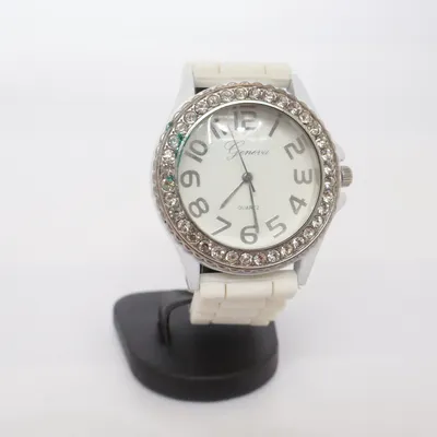 Armbandsur (Vit) från Geneva