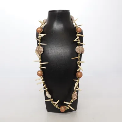 Necklace (Beige, Brown, Multicolored) Shells