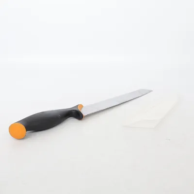 Brödkniv (Svart) från Fiskars