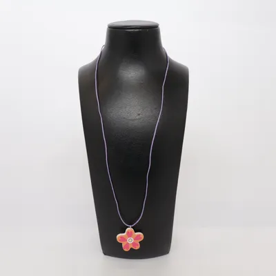 Ketting (Lila, Rood) Onbekend materiaal