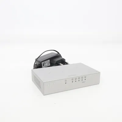 Routeur (ES-105A V3) de Zyxel