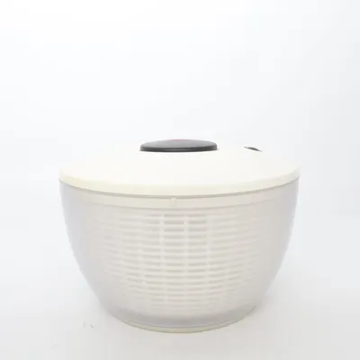 Salad spinner (Salad Spinner) from Oxo