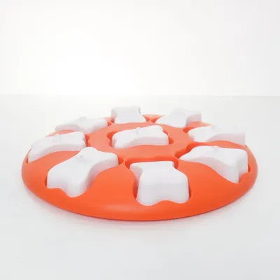 Hundespielzeug (Orange, Weiß) von Nina Ottosson