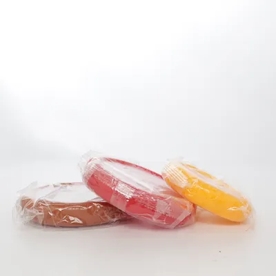 Ustensiles de cuisine (Marron, Rouge, Jaune)