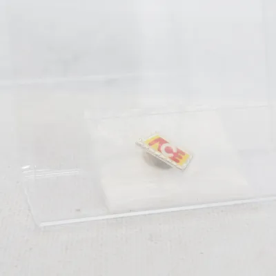 Pins (Argent, Multicolore) de Ace Métal inconnu