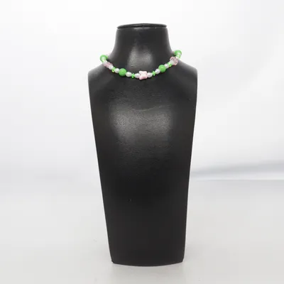 Ketting (Groen, Roze, Wit) Onbekend materiaal
