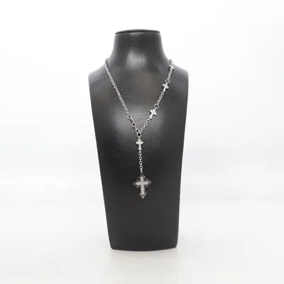 Necklace (Silver) from Fainz Unknown metal