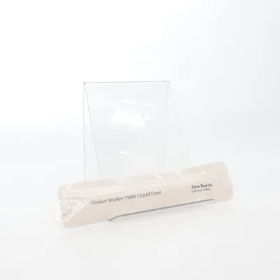 Eyeliner (Perfect Strokes Eyeliner Liquide Mat) de Rare Beauty
