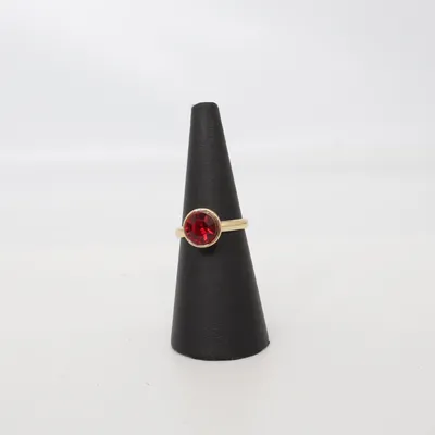 Ring (Guldfärgad, Röd) Okänd metall