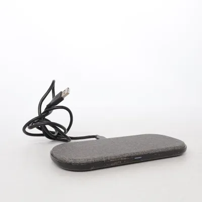 Trådlös laddare (38222) från XQISIT