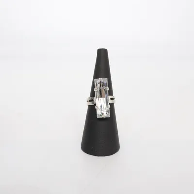 Ring (Silverfärgad) Okänd metall