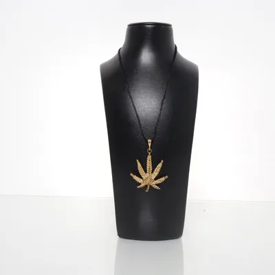 Halsband (Guldfärgad, Svart) Okänd metall