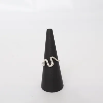 Ring (Silverfärgad) från Maanesten Silver