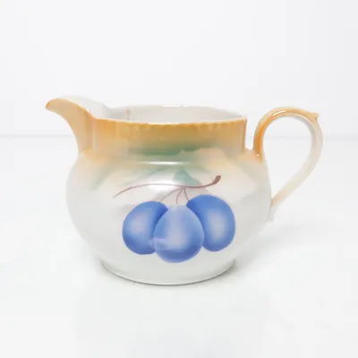 Gräddkanna (Vit, Blå, Guldfärgad) från Victoria