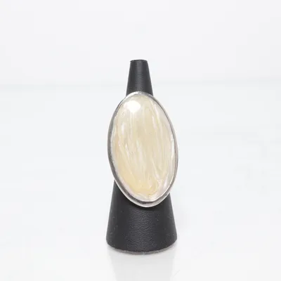 Ring (Silverfärgad, Beige) Okänd metall