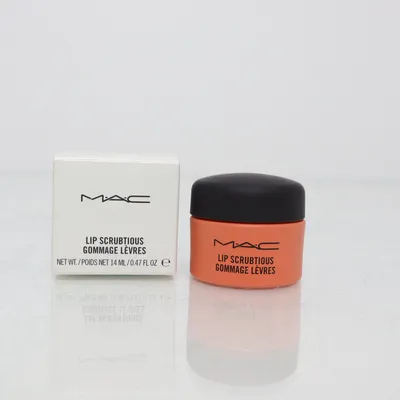 Läppskrubb från MAC