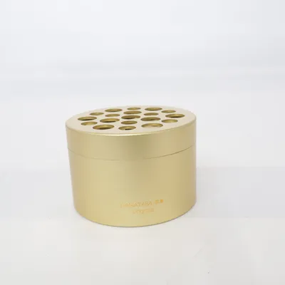 Pennställ från Hanataba