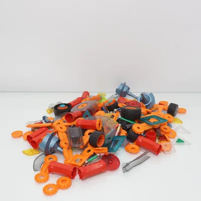 Byggsats (Flerfärgad) från Geomag