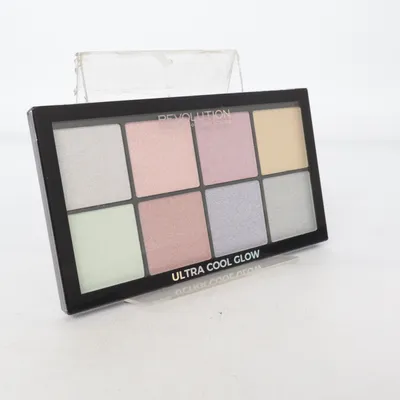 Palette de fards à paupières (Ultra Cool Glow) de Makeup Revolution London
