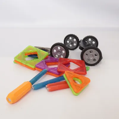 Byggsats från Playtive