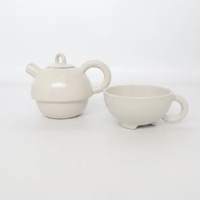 Teapot (Beige) from Broste Copenhagen