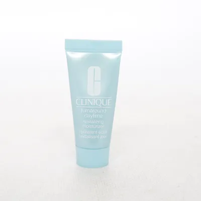 Ansiktskräm (turnaround daytime revitalizing moisturizer) från Clinique